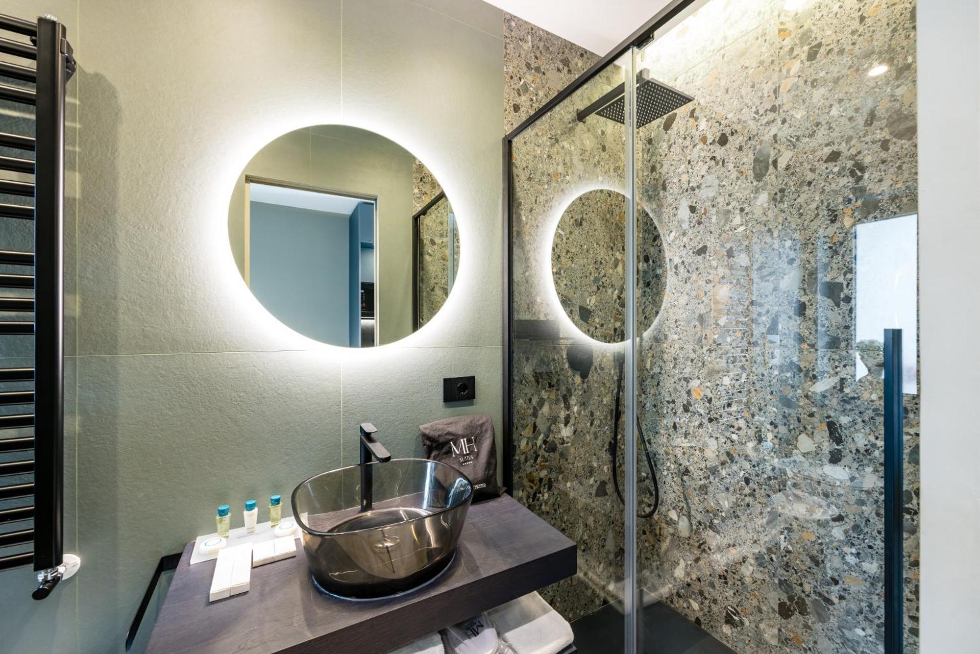Mh Suites Plebiscito Napoli Esterno foto
