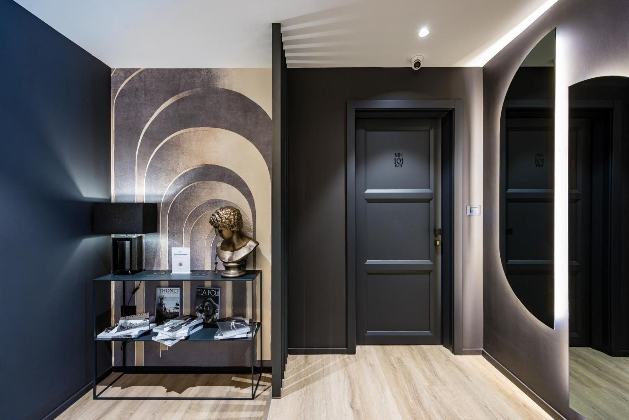 Mh Suites Plebiscito Napoli Esterno foto