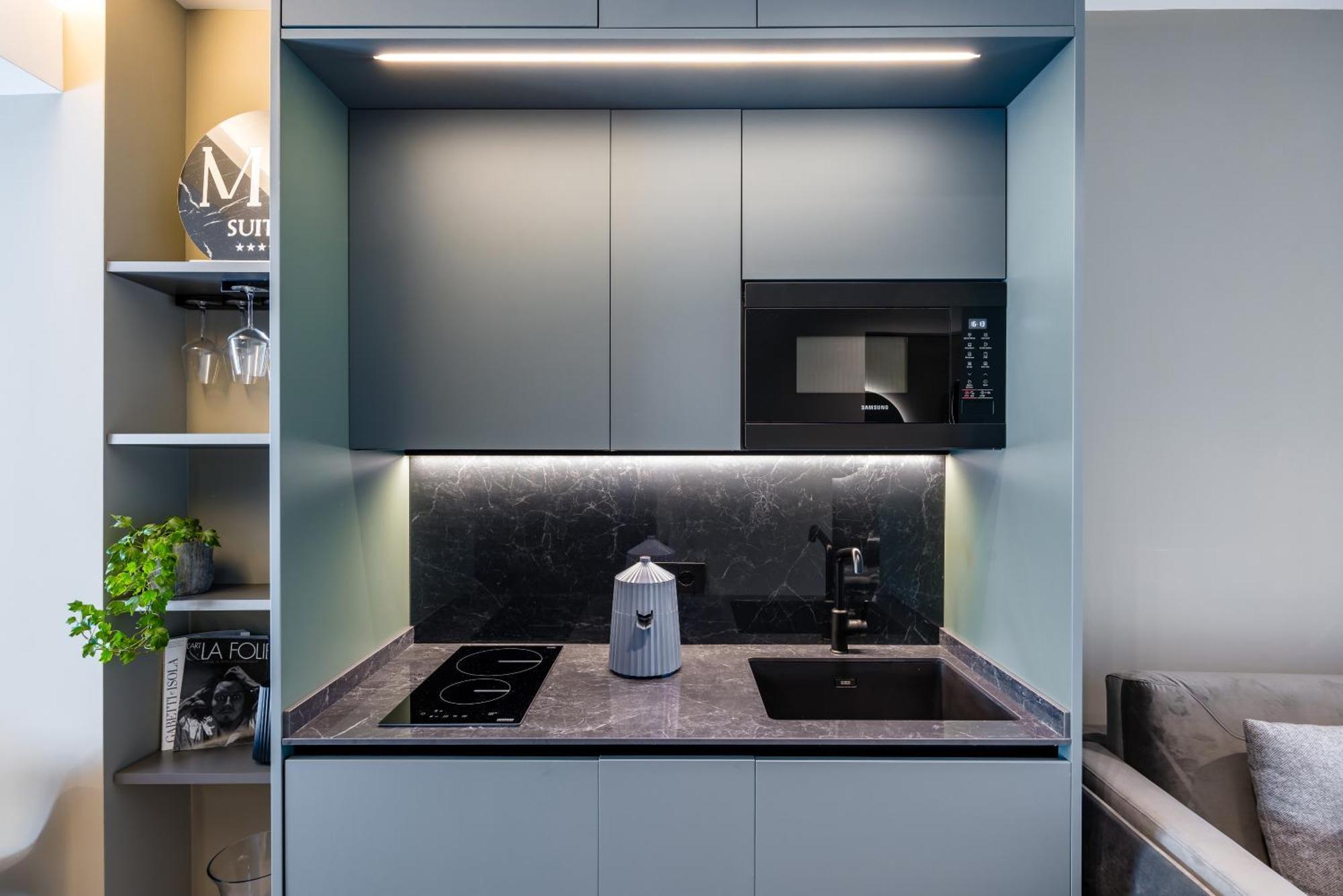 Mh Suites Plebiscito Napoli Esterno foto