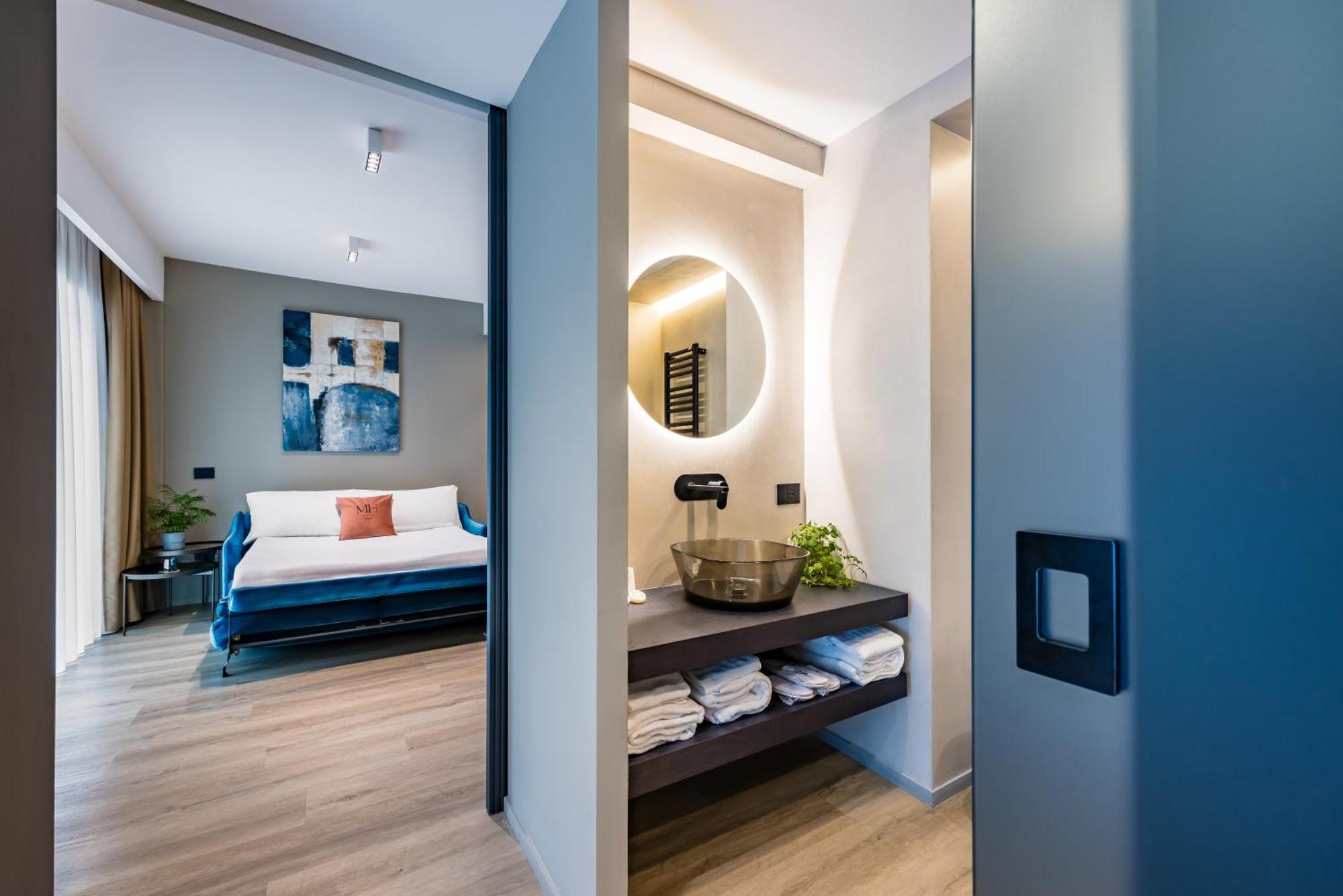 Mh Suites Plebiscito Napoli Esterno foto