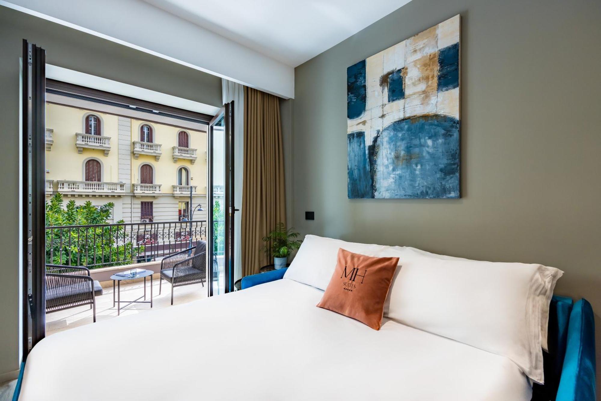 Mh Suites Plebiscito Napoli Esterno foto